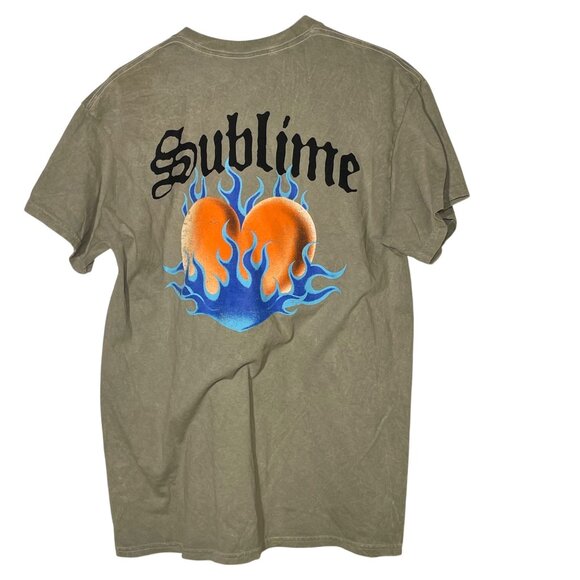 Sublime Fire Flame Heart Graphic T-Shirt Sz XL Cotton - Picture 1 of 6